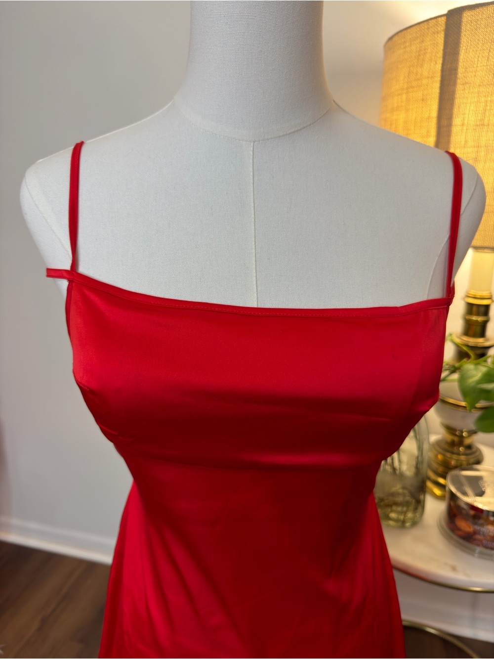 Edikted Women’s Red Satin Tie-Strap Backless Mini Dress Size S NWT - Picture 7 of 11